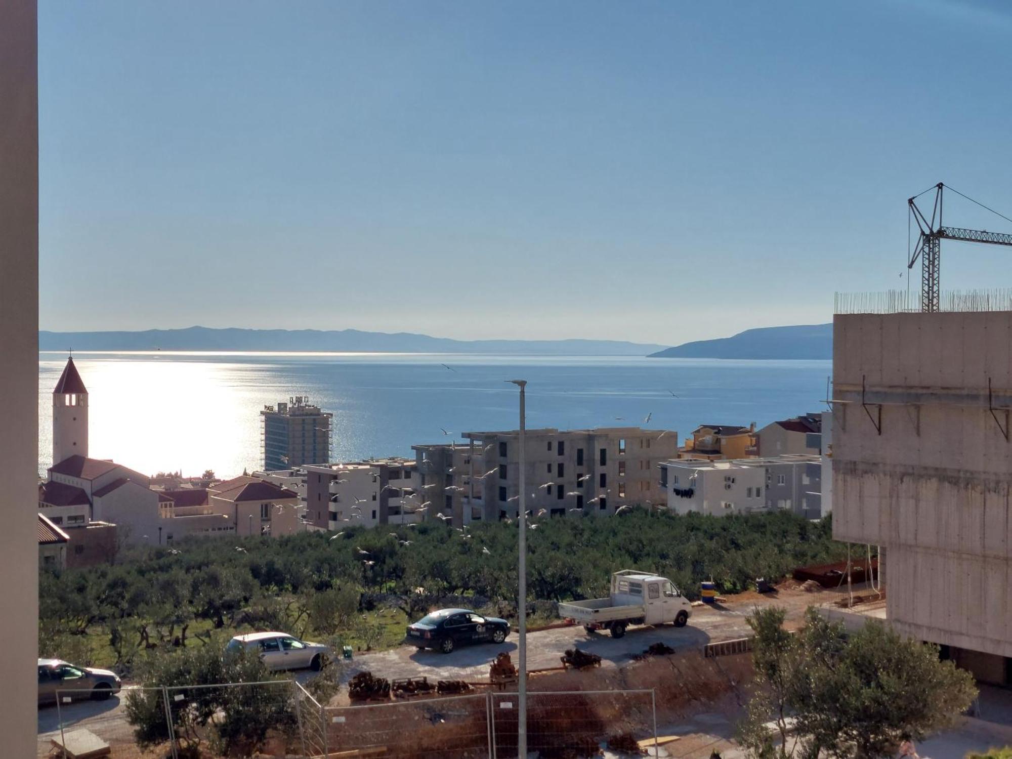 Apartment Amari Seaview Макарска Стая снимка