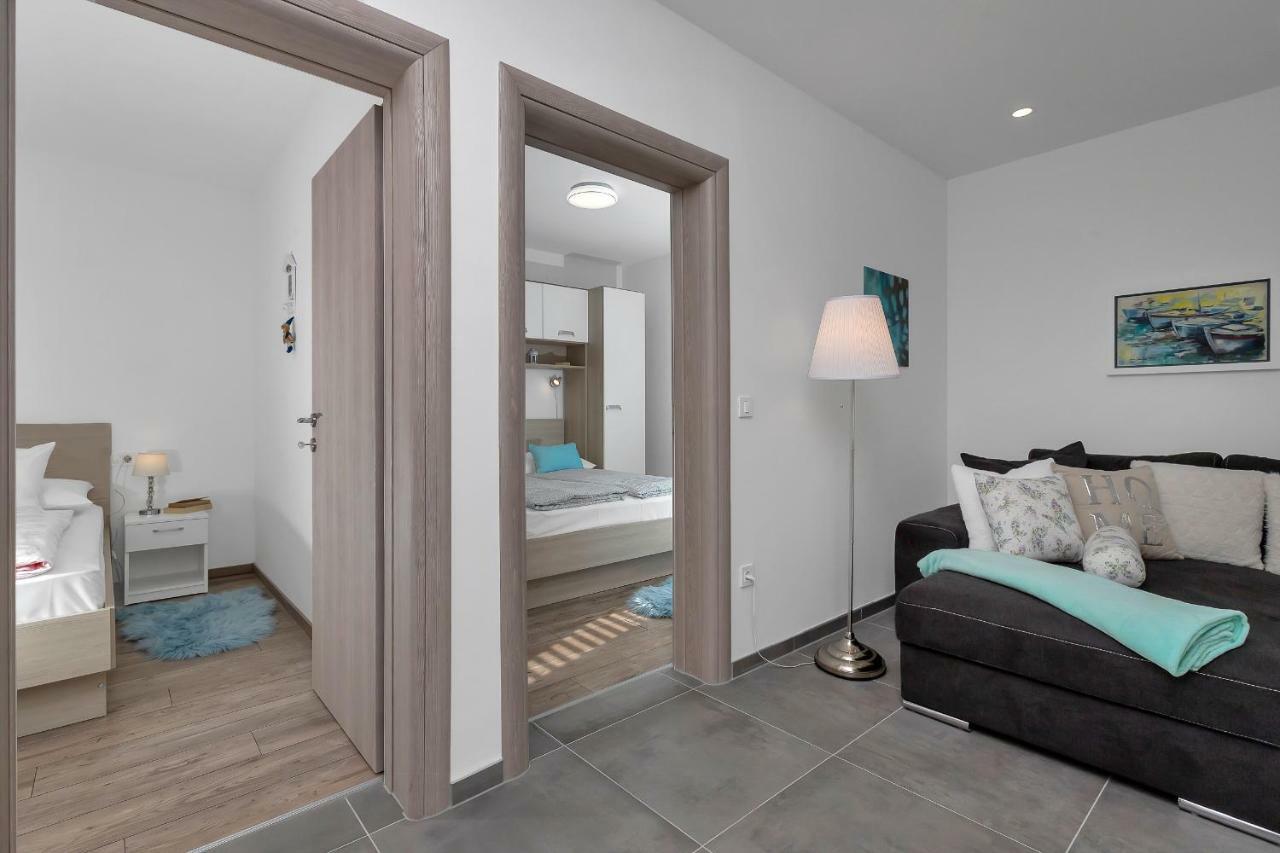 Apartment Amari Seaview Макарска Екстериор снимка